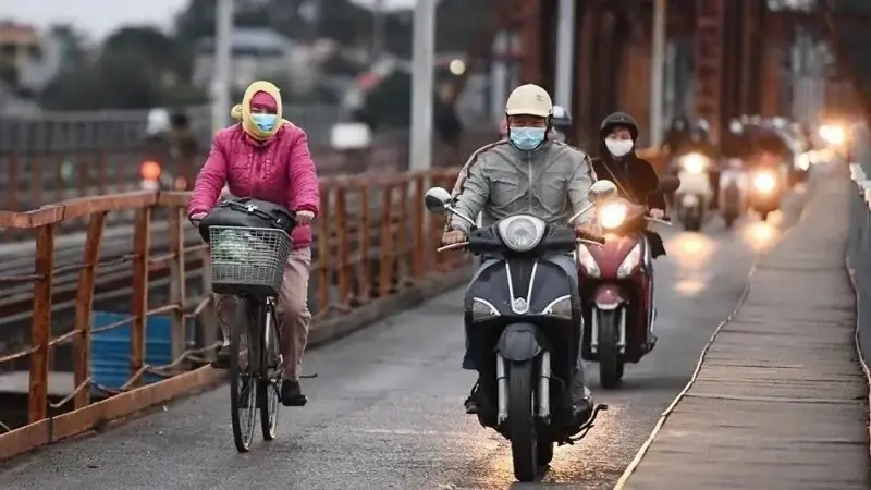 Miền Bắc rét, miền Trung mưa lớn trên diện rộng